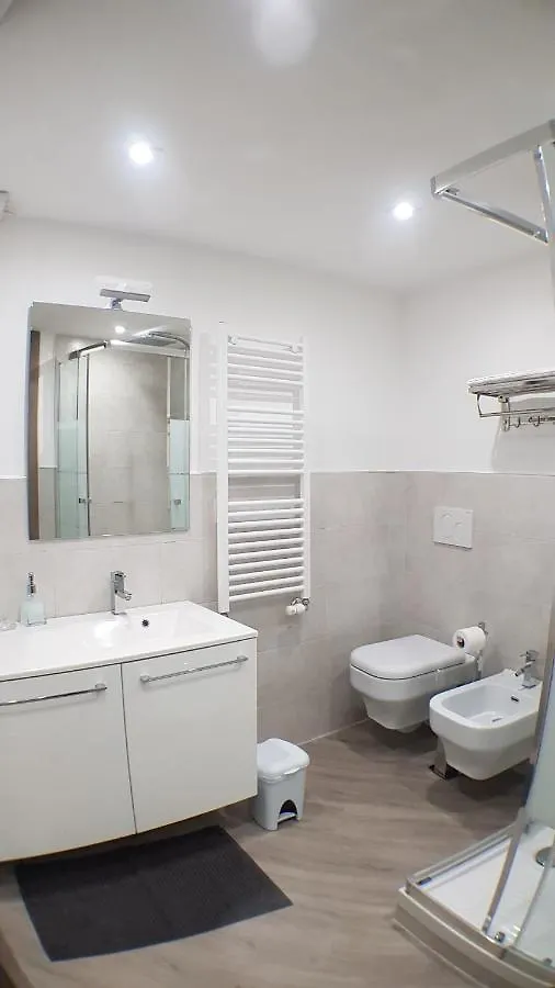 Lisauro Apartment Fieschi Genua 0*,